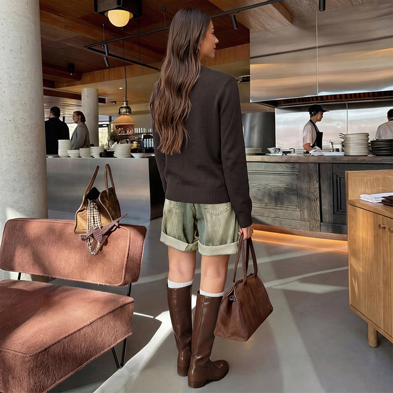 Dark brown cropped knit cardigan, crew neck, ribbed cuffs and hem