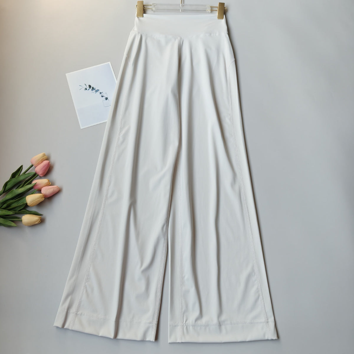 High-waisted wide-leg yoga pants, white, wide straight-leg design