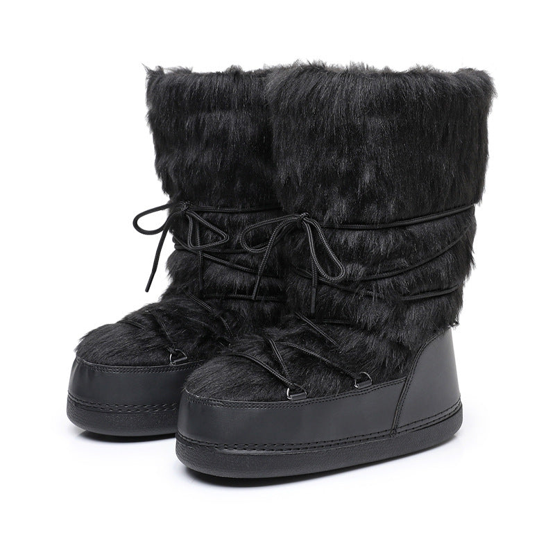 Black faux fur lace-up snow boots, rounded toe and thick outsole