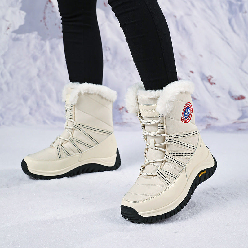 Women’s white mid-calf lace-up snow boots, faux fur collar, chunky lug soles