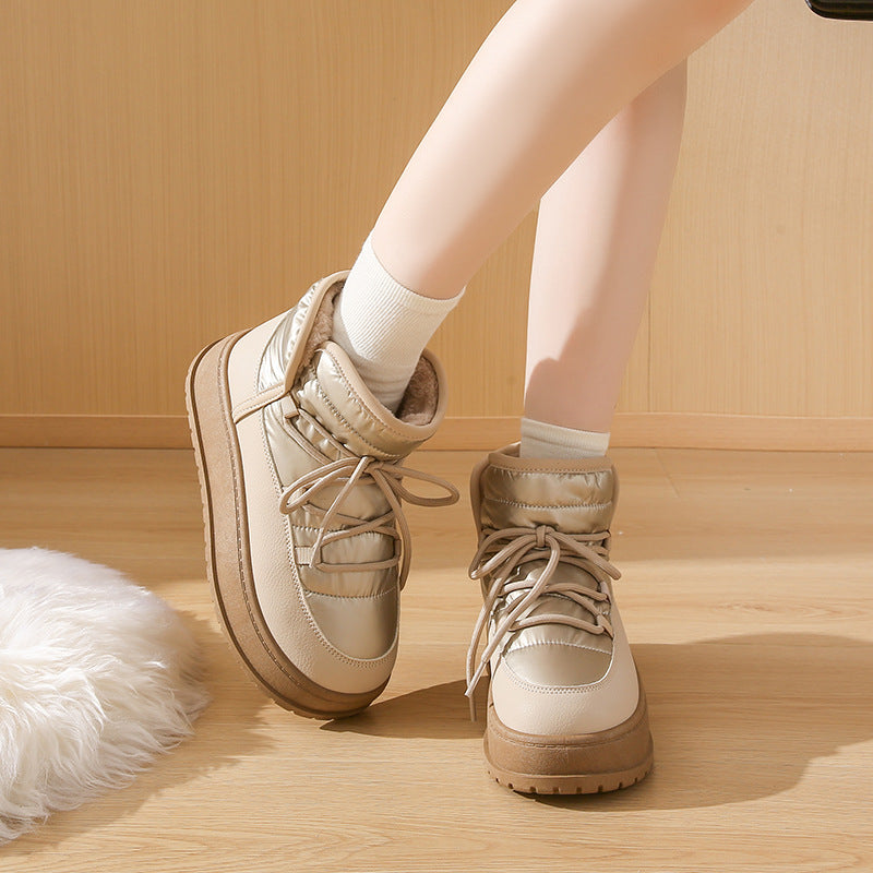 Fleece-lined lace-up puffer snow boots in beige with quilted nylon and platform sole