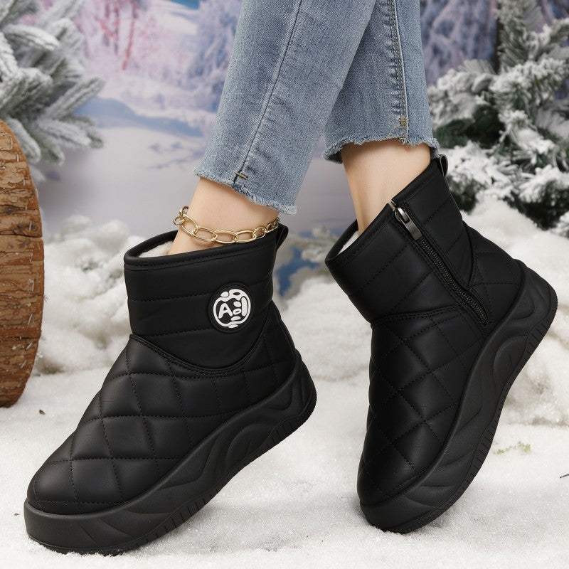 Quilted fleece-lined platform ankle boots, black faux leather, side zip, logo patch, chain
