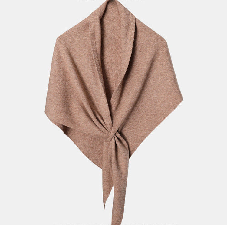 Women’s cashmere triangle scarf, camel tan knit with tied center knot