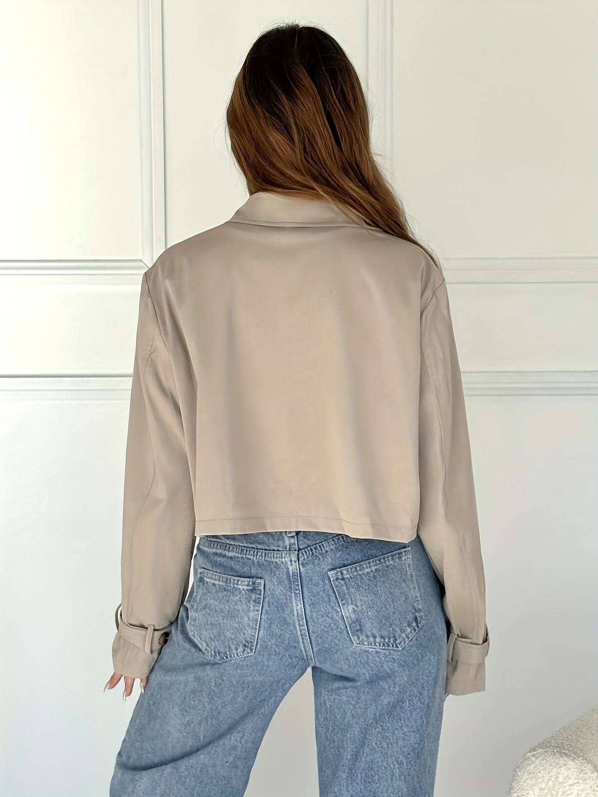 Cropped khaki trench jacket back view, stand collar, button placket