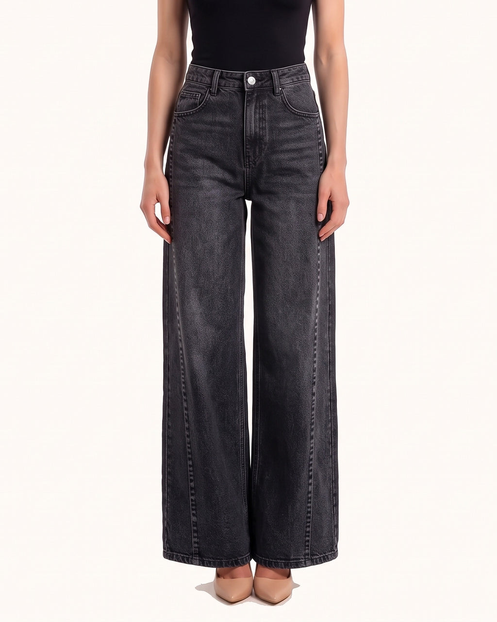 Black high-waisted wide-leg jeans with front seam, relaxed baggy fit, button closure