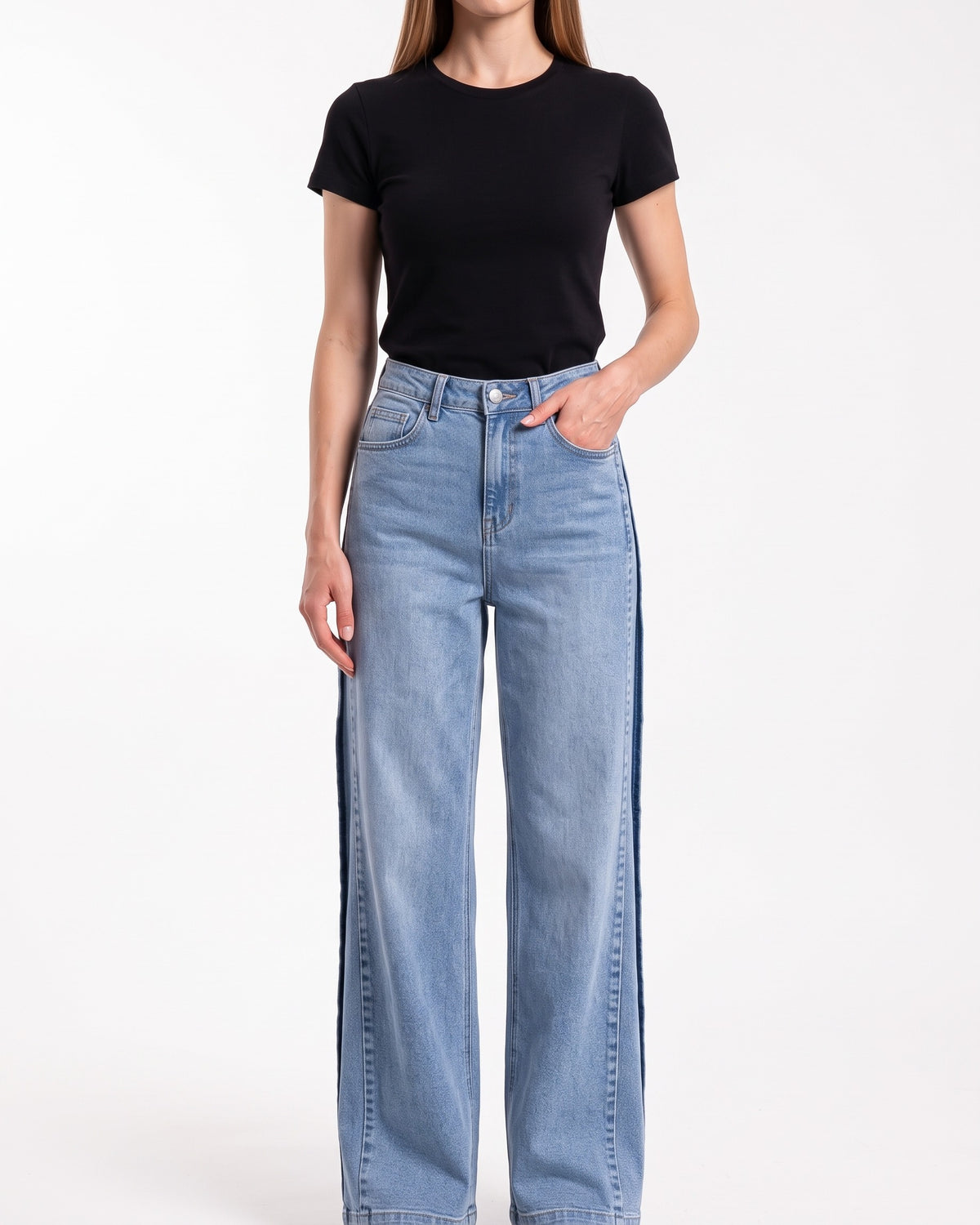 Light blue high-waisted wide-leg jeans with front seam, relaxed baggy fit
