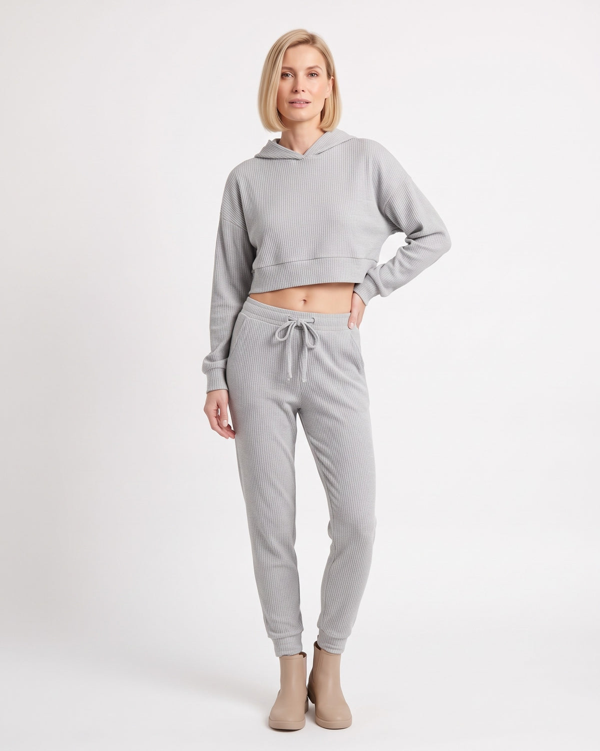 Light gray cropped hoodie with kangaroo pocket and matching drawstring jogger pants set
