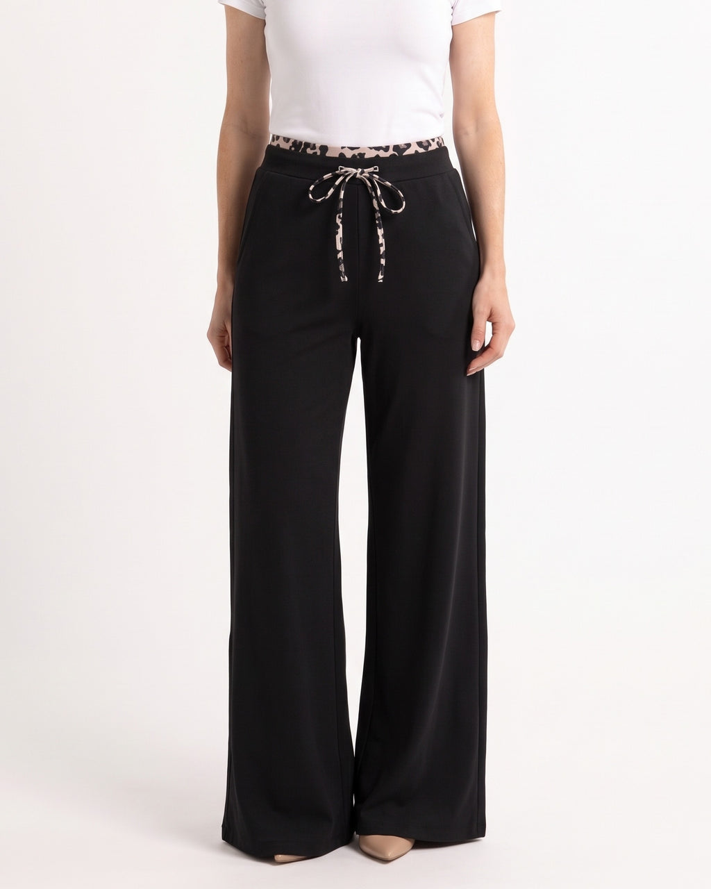 Black wide-leg sweatpants with leopard trim waistband, drawstring and side pockets